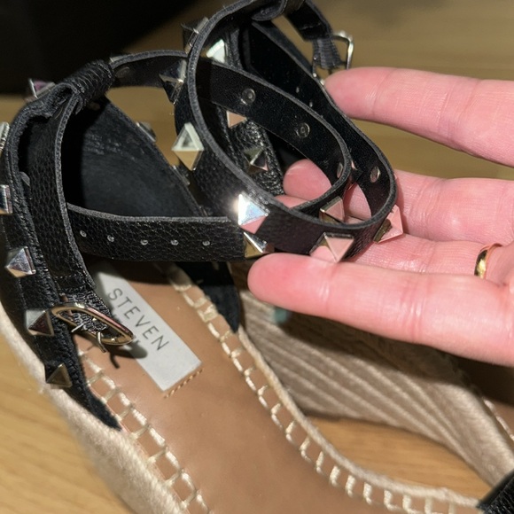 Steve Madden Studded Wedges (10) - Picture 2 of 4